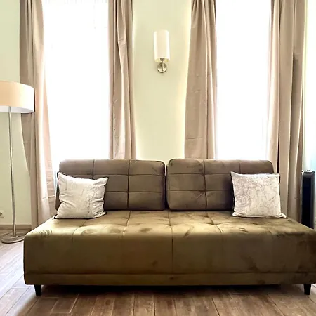 Aaa Premium Old Town