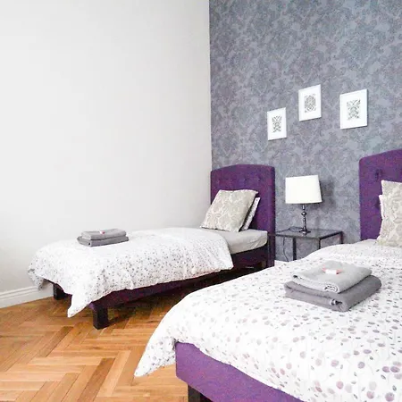 Aaa Premium Old Town *