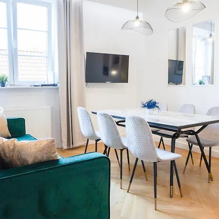 Aaa Premium Old Town Apartment