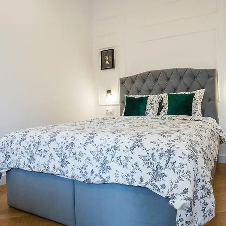 Aaa Premium Old Town Apartment