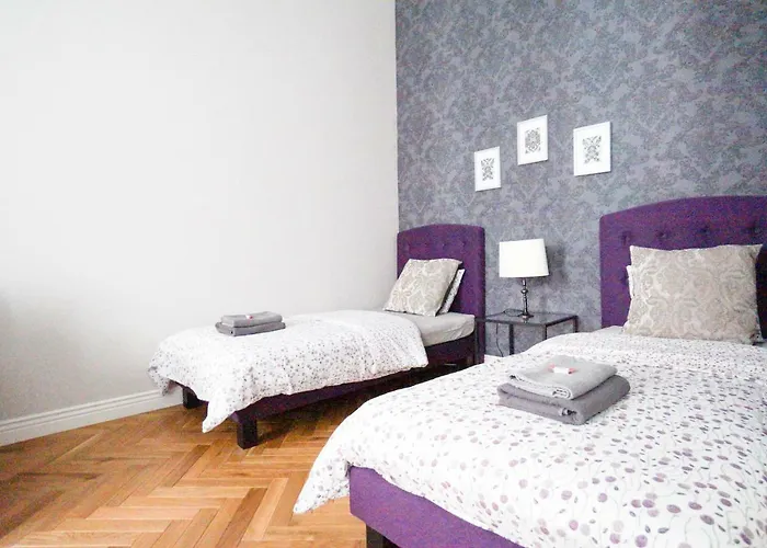 Aaa Premium Old Town *